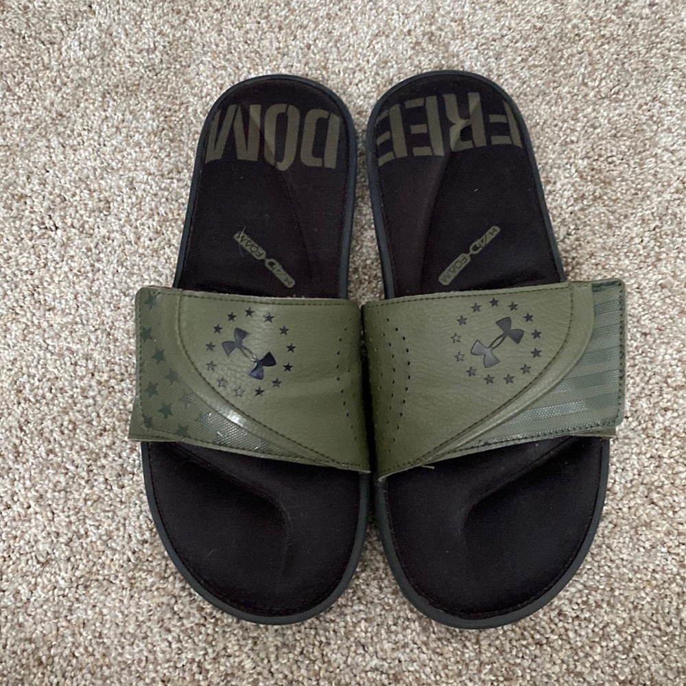 Under armour slides